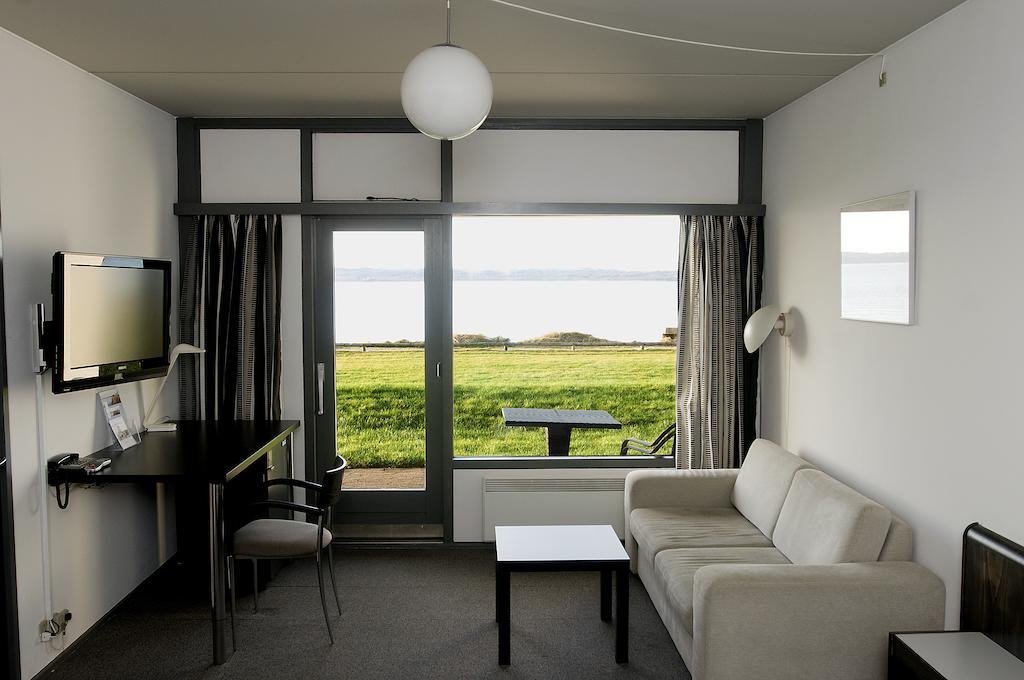 Langhoff & Juul Boutique Hotel Og Restaurant Ebeltoft Dış mekan fotoğraf